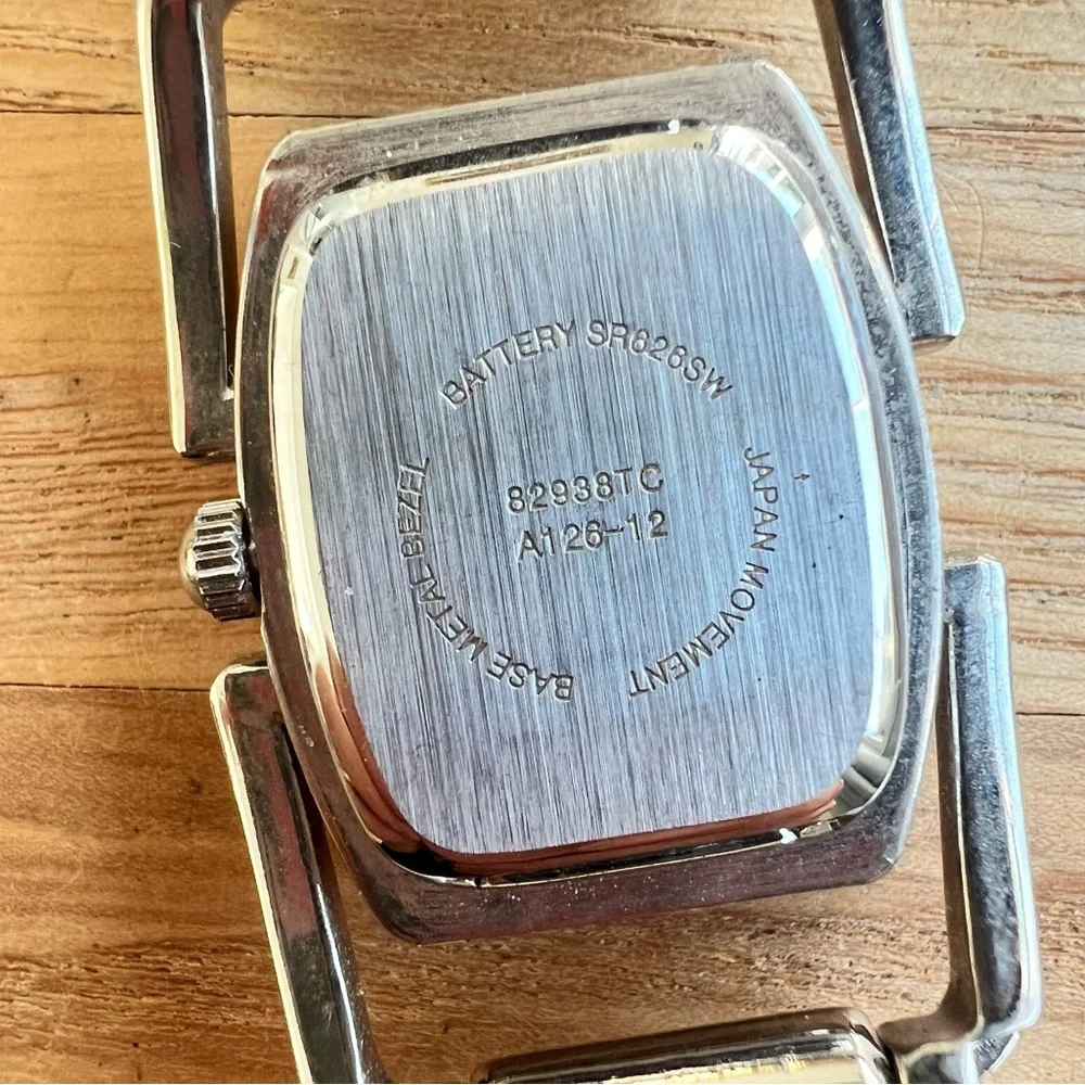 Unbranded ladies mother of pearl silver tone rectangular watch NEW BATTERY